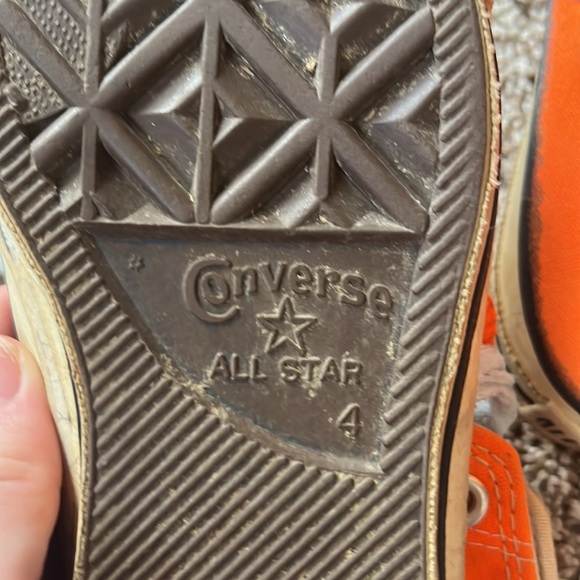 Vintage orange converse size 7-8 - Picture 4 of 4
